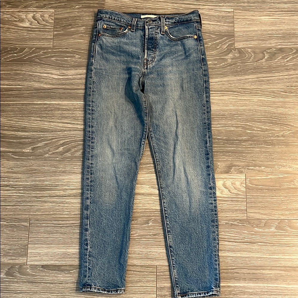 Levi’s Women’s Wedgie Fit Jeans